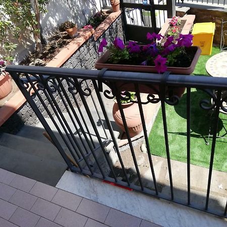 B & B Amici Dell'Etna Nicolosi Eksteriør bilde