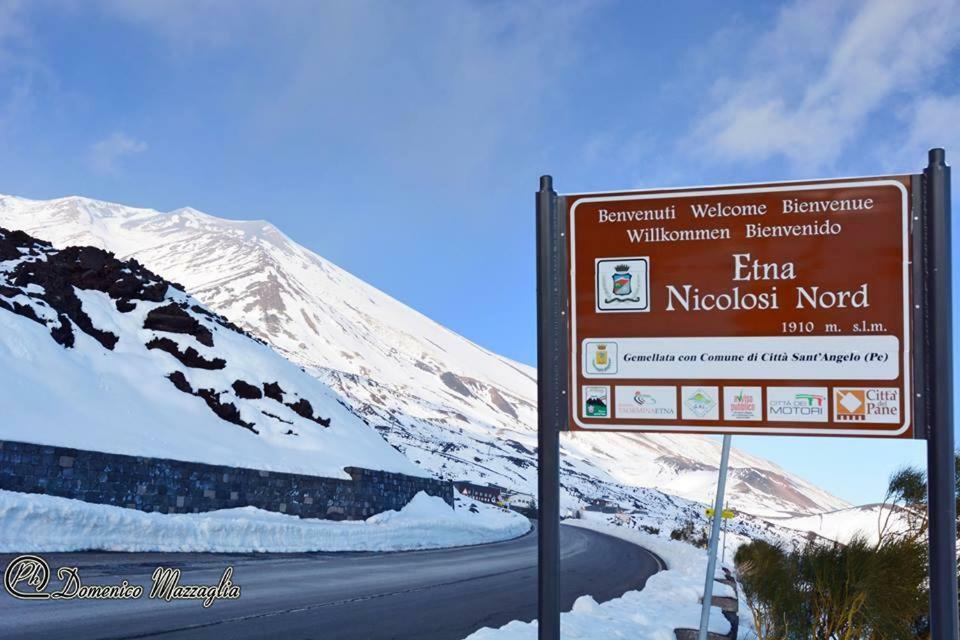 B & B Amici Dell'Etna Nicolosi Eksteriør bilde